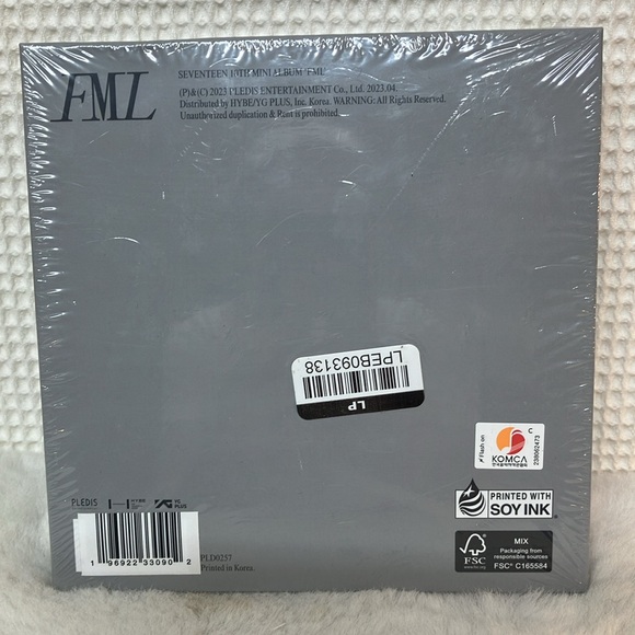 SEVENTEEN 10th mini album - Picture 2 of 2